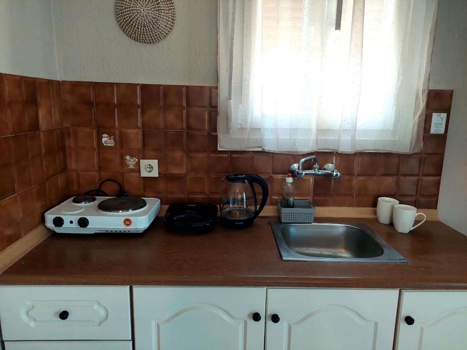 Georgia Apartments Stafylos Rum bild
